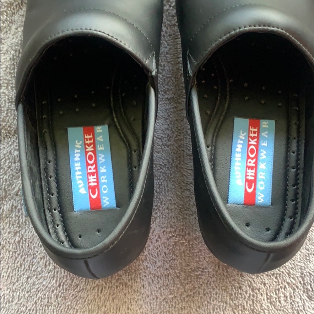 Clogs - Picture 4 of 5